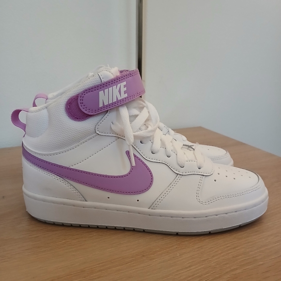 NWOT Nike Court Borough 2 Mid White Fuchsia Glow - Picture 3 of 11